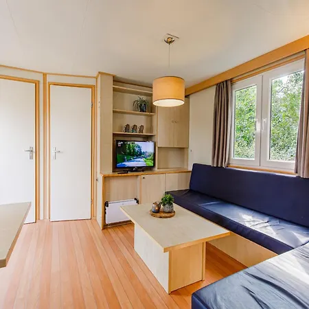 By The Water In Leukermeer Chalet