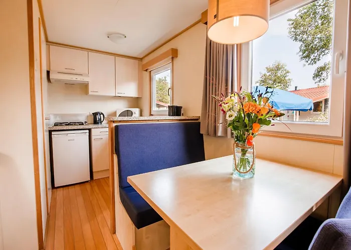 By The Water In Leukermeer * Well (Limburg)