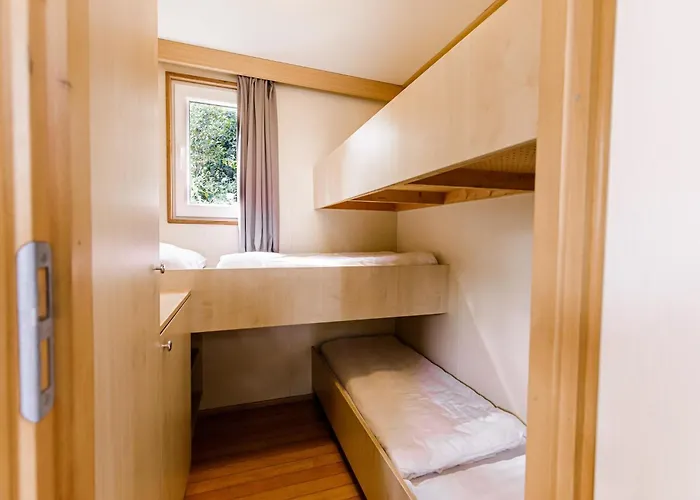 By The Water In Leukermeer Chalet *