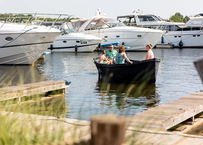 By The Water In Leukermeer Chalet