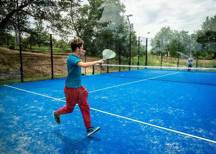 By The Water In Leukermeer Well (Limburg)