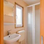 Chalet By The Water In Leukermeer *