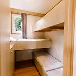 By The Water In Leukermeer Chalet *